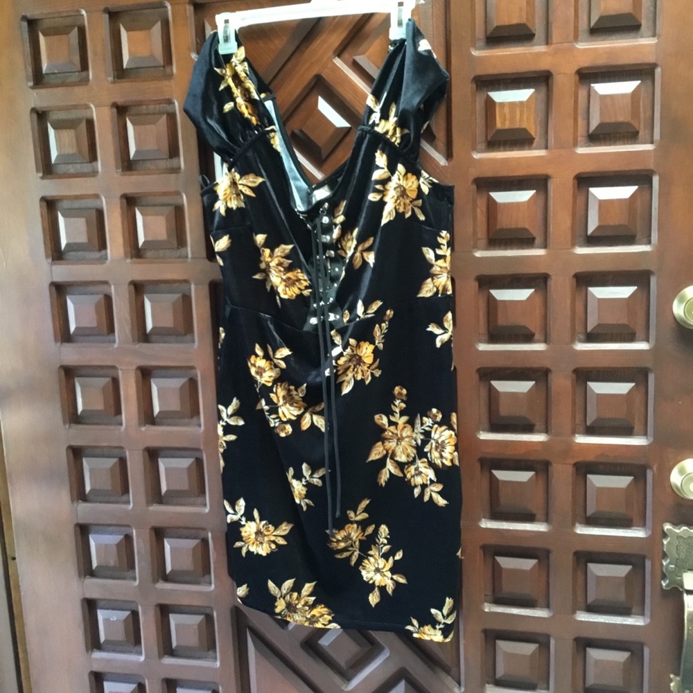 Forever 21 new corset style dress